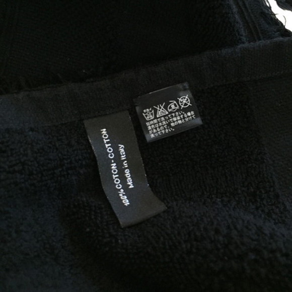 Chanel Camellia Blanket Large Towel Black - Picture 5 of 5